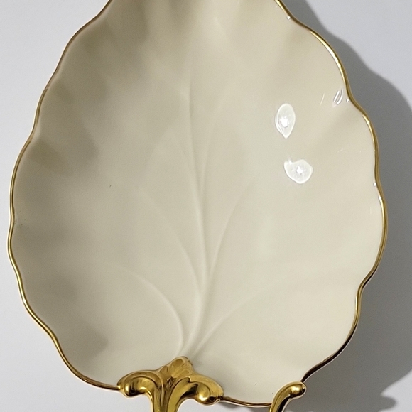 Lenox Hand Decorated 24K Gold Trim Leaf Dish - Picture 7 of 10
